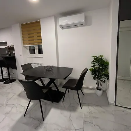 Ma-Lu Apartment Self Check-In Osijek Exterior photo